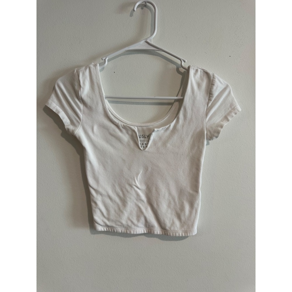Aeropostale Seriously Soft Baby Tee Womens XS White Notched Scoop Neck Cropped